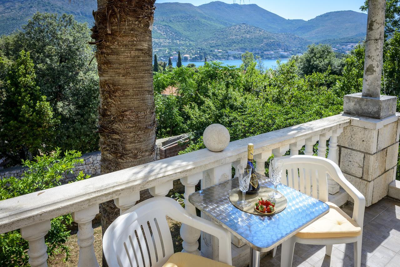 Two Palms Villa Zaton  Exterior photo